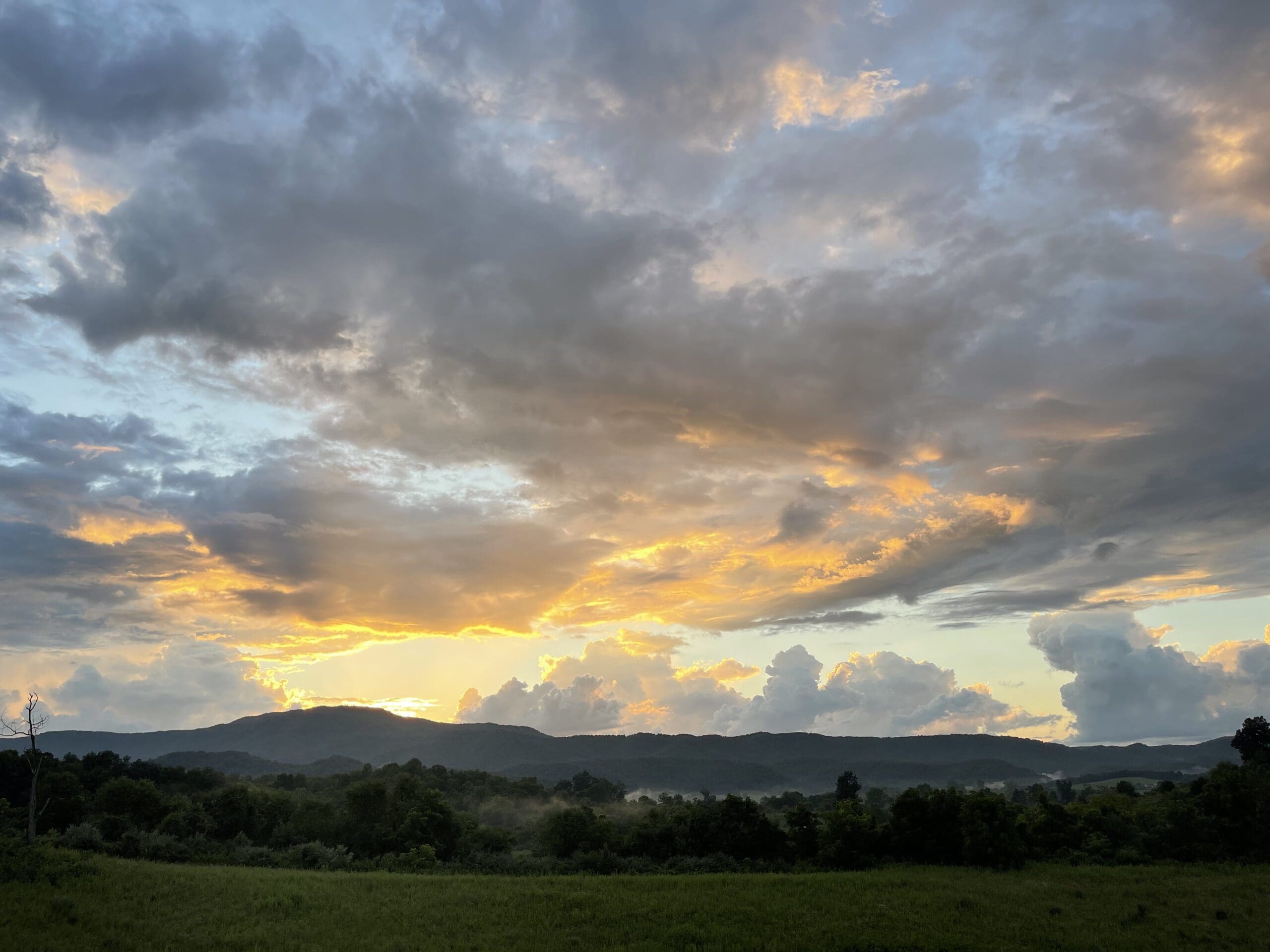 Sunset Foxyridge Glamping Dome